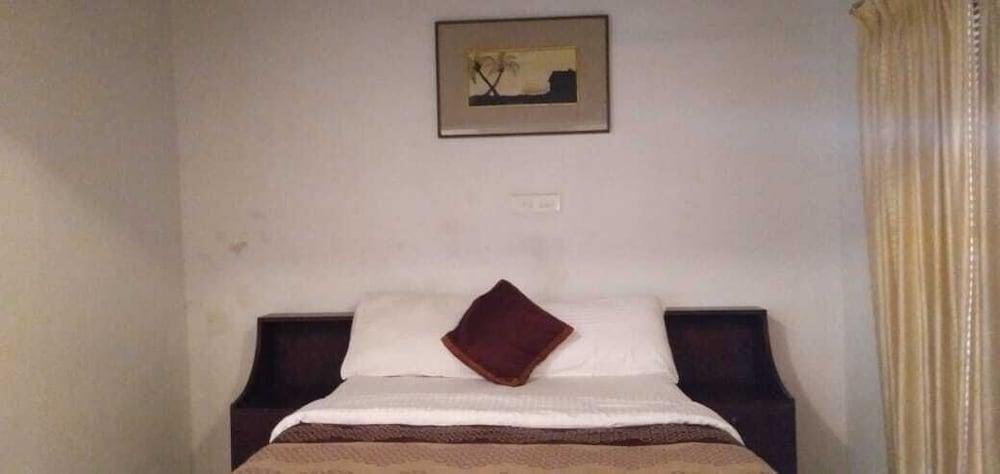Saro Lake County Kumarakom Ngoại thất bức ảnh